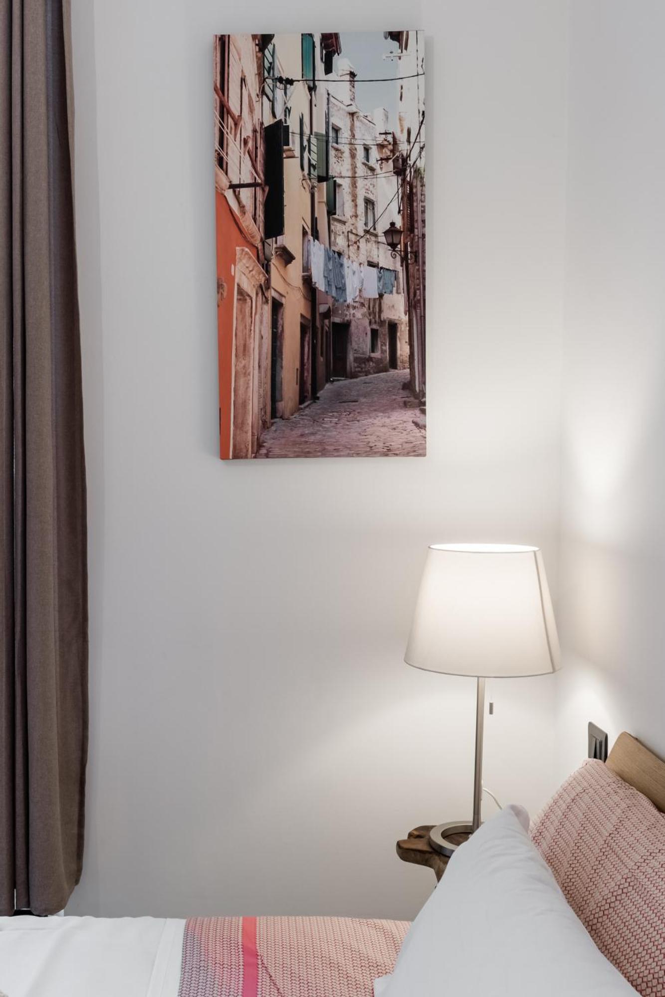 Acquario 5 Minuti, 1Br , Free A-C, Wifi & Netflix "City Center" By Tilo Génova Exterior foto